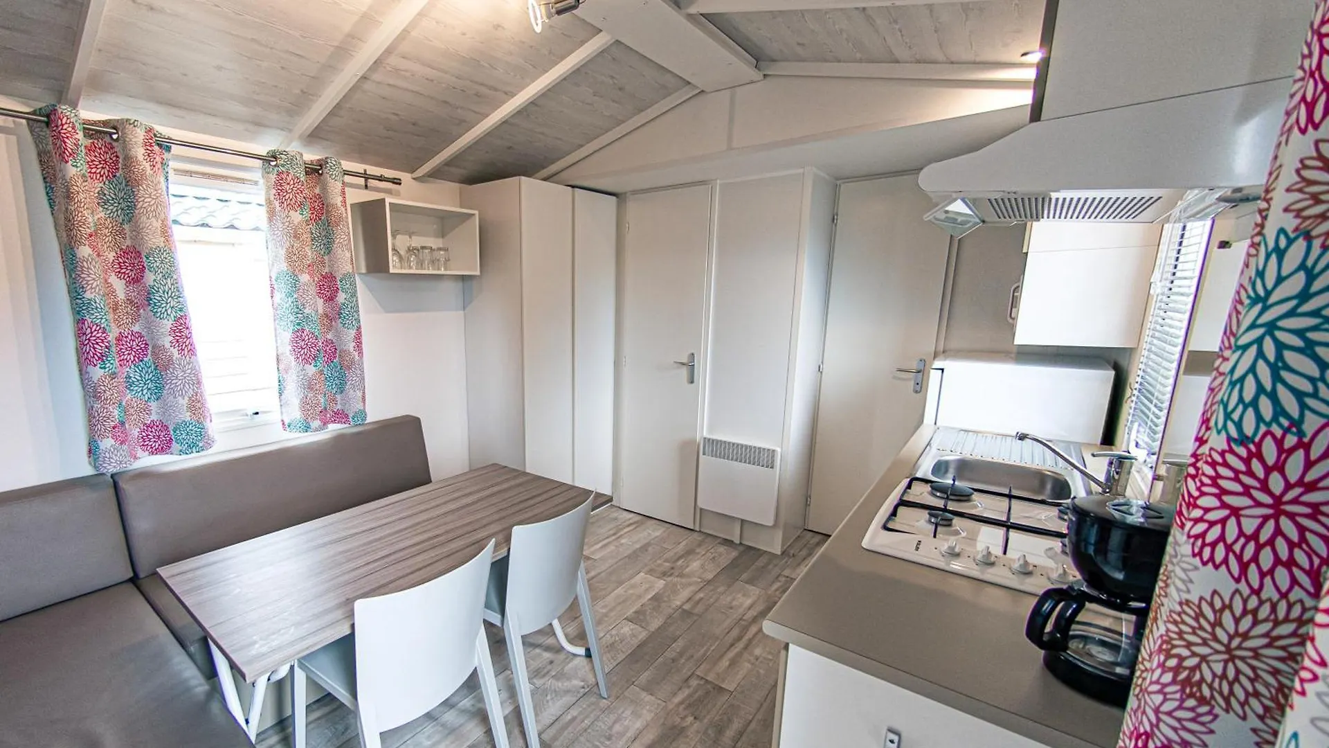 Albatross Mobile Homes On Camping Playa Brava Pals Spain